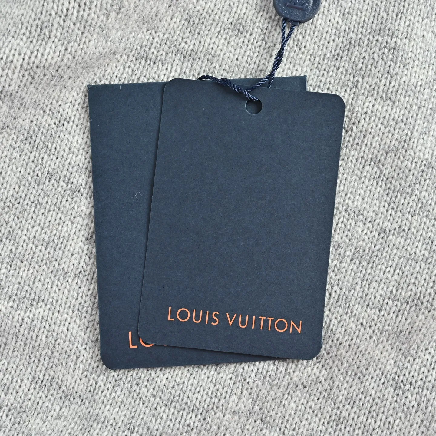 Louis Vuitton/Louis Vuitton solid color back collar leather label knitted sweater